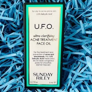 Sunday Riley U.F.O. Ultra Clarifying Acne Treatment Face Oil Deluxe Travel Size